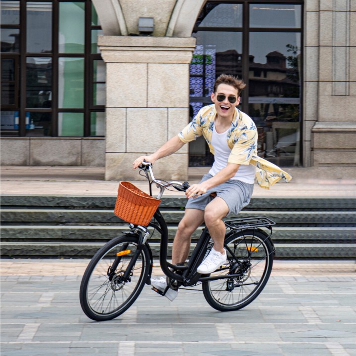 Bicicleta eléctrica urbana de 26" con 60 km – DYU C6 – vista 6