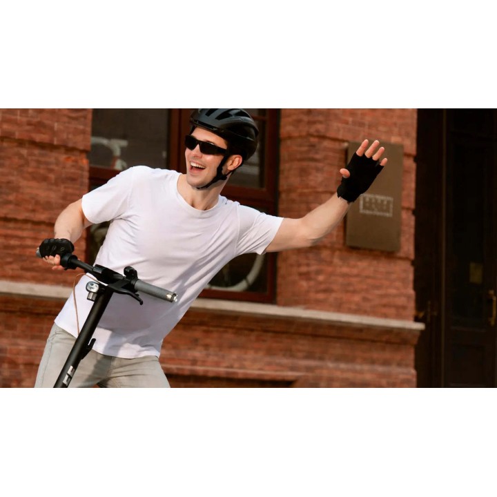 Electric scooter with quadruple suspension and 60 km range – NAVEE GT3 Pro – 6